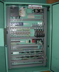 制御盤1